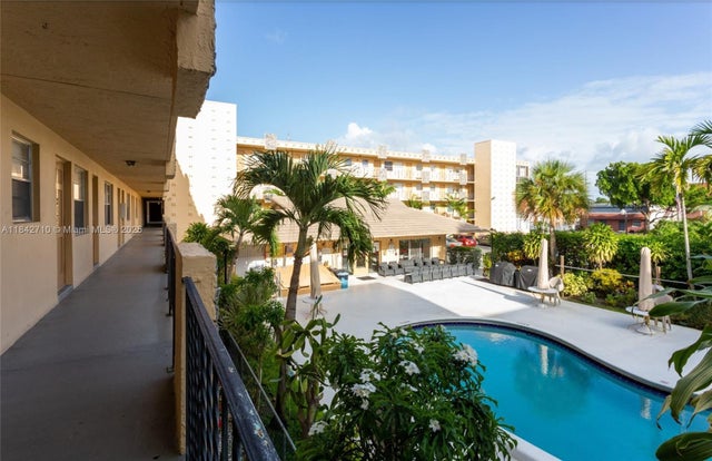2 of 21 - 2145 Pierce St 218, Hollywood, FL
