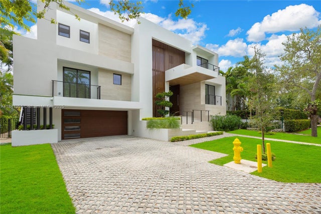 1 of 51 - 285 Woodcrest Rd, Key Biscayne, FL