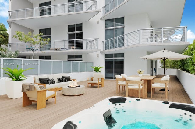 1 of 47 - 2001 Meridian Ave 314, Miami Beach, FL