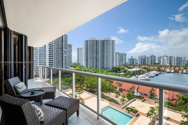 1 of 31 - 3640 Yacht Club Dr 1108, Aventura, FL