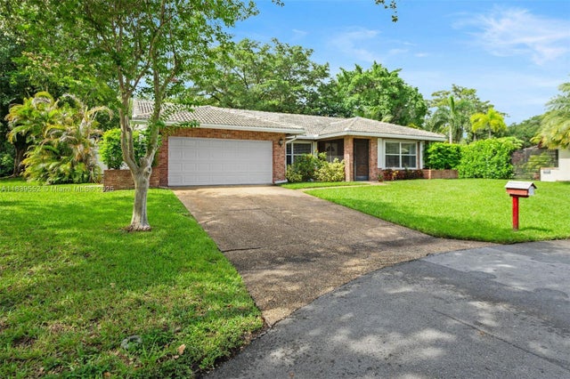 1 of 35 - 2250 Nw 41st Ave, Coconut Creek, FL