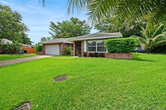 3 of 35 - 2250 Nw 41st Ave, Coconut Creek, FL