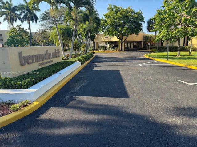 6150 Nw 62nd St 312, Tamarac