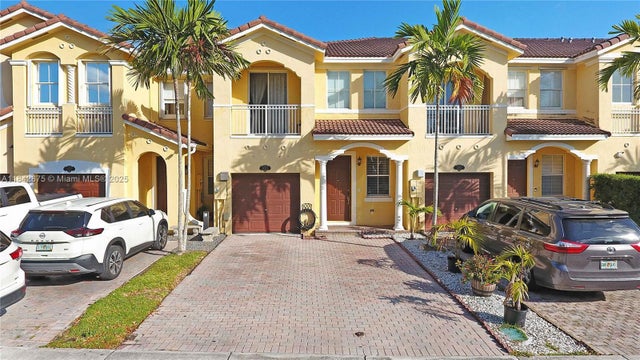 1 of 32 - 14973 Sw 8th Ter, Miami, FL