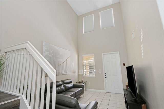 3 of 32 - 14973 Sw 8th Ter, Miami, FL
