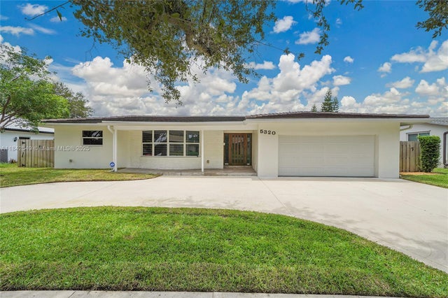 3 of 70 - 5320 Sw 8th St, Plantation, FL