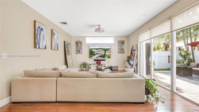 4 of 42 - 15521 Sw 50th Ct, Miramar, FL