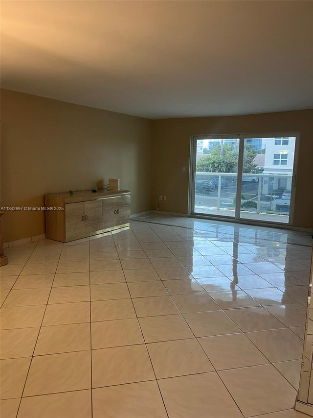 3 of 39 - 1801 S Ocean Dr 207, Hollywood, FL