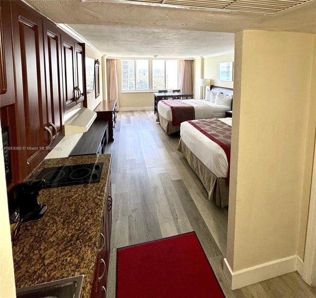 1 of 6 - 19201 Collins Ave 1103, Sunny Isles Beach, FL