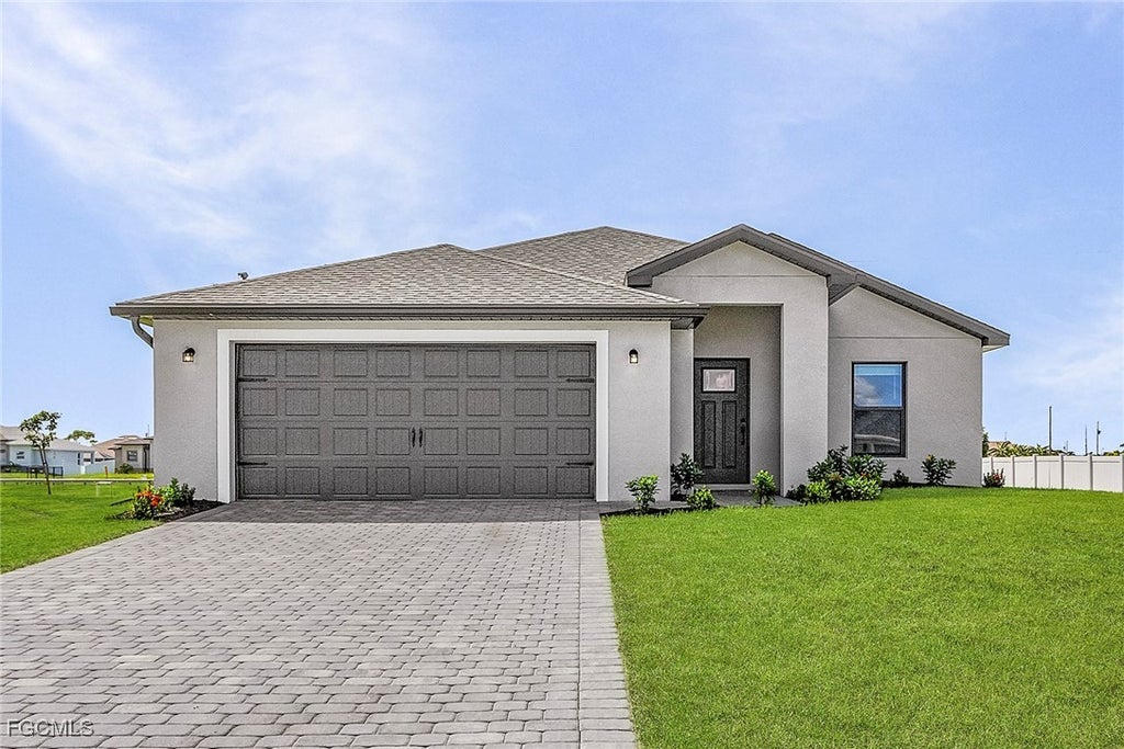 933 Nw 7th Ave, Cape Coral