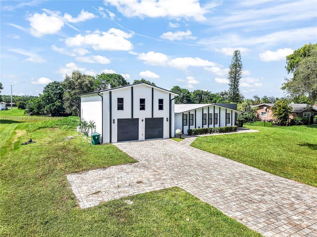 2 of 40 - 17101 Sw 48th St, Southwest Ranches, FL