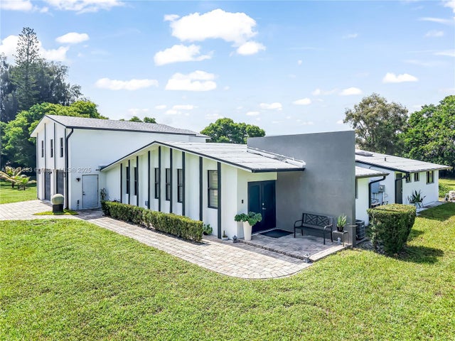3 of 40 - 17101 Sw 48th St, Southwest Ranches, FL