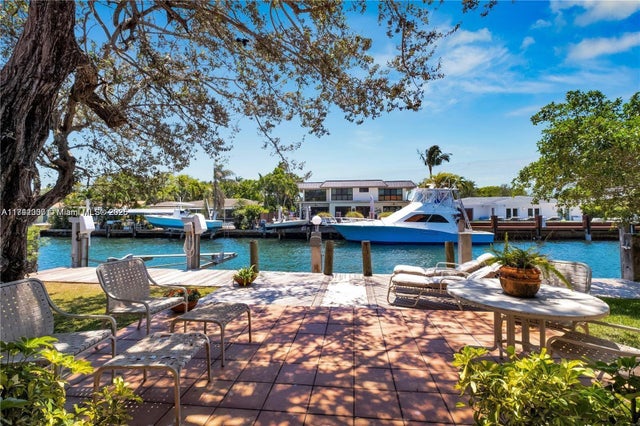4 of 46 - 1634 Ne 105th St, Miami Shores, FL