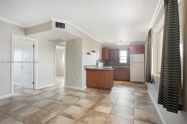 1 of 10 - 1020 Sw 7th St 9, Miami, FL
