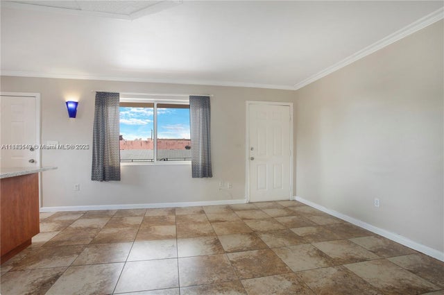 5 of 10 - 1020 Sw 7th St 9, Miami, FL