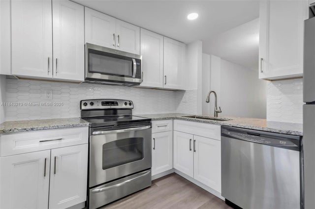 2 of 43 - 2601 Nw 48th Ter 147, Lauderdale Lakes, FL