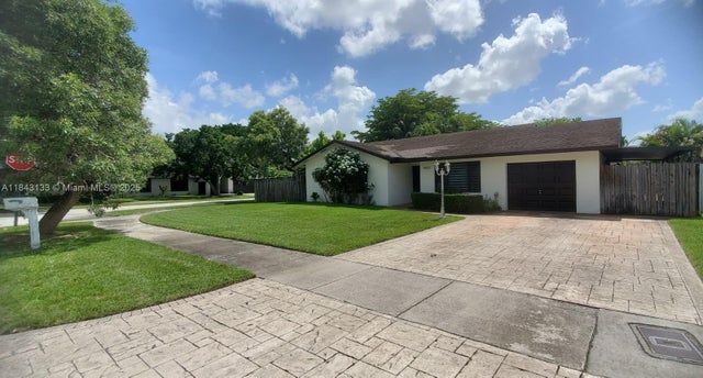 2 of 36 - 9922 Sw 133rd Pl, Miami, FL