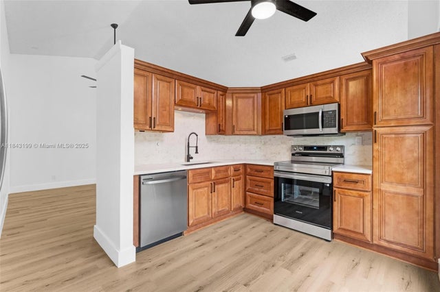 605 Laurel Way, North Lauderdale