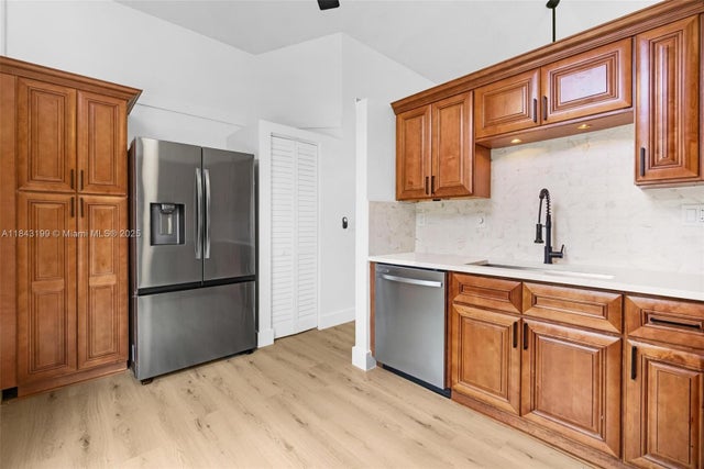 3 of 25 - 605 Laurel Way, North Lauderdale, FL