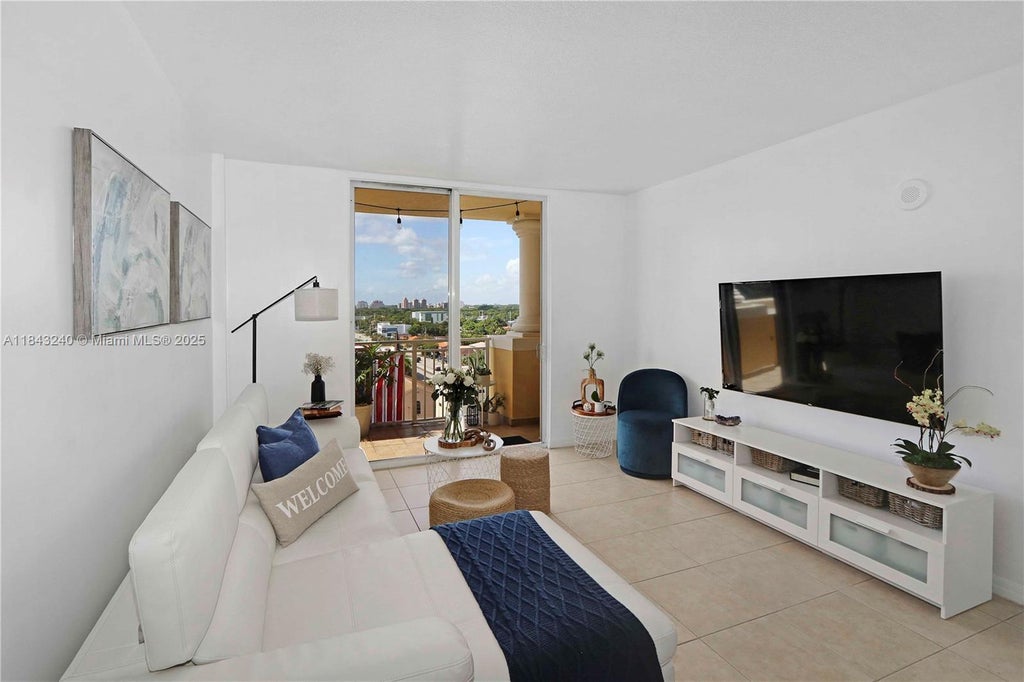 215 Sw 42nd Ave Ph08, Miami