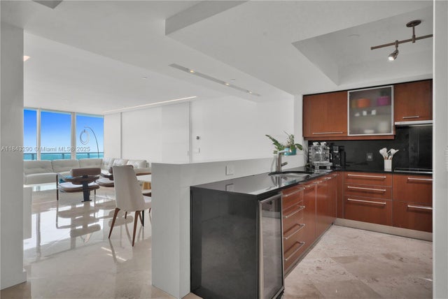 5 of 41 - 1331 Brickell Bay Dr 4303, Miami, FL