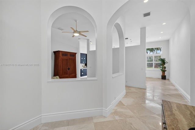5 of 76 - 1347 Ginger Cir, Weston, FL