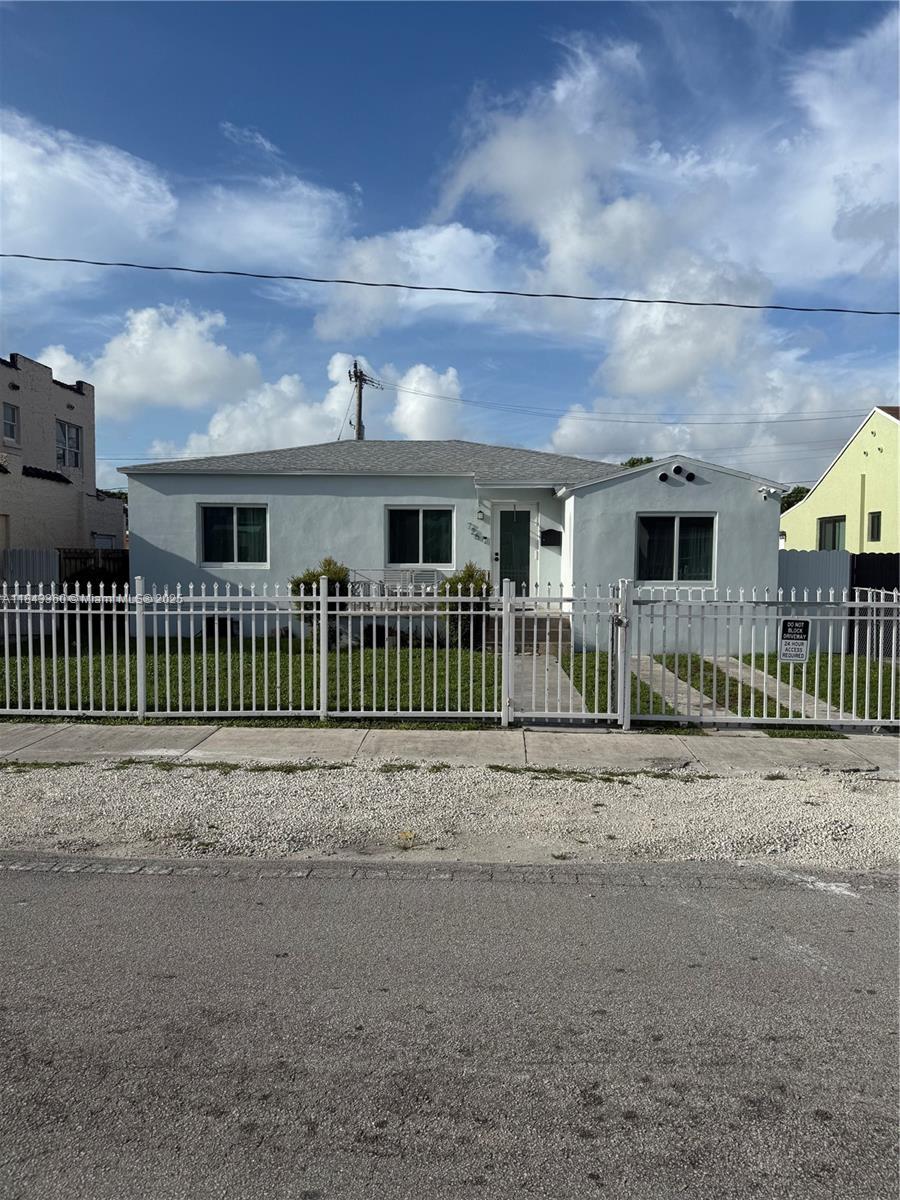 726 Nw 75th St, Miami