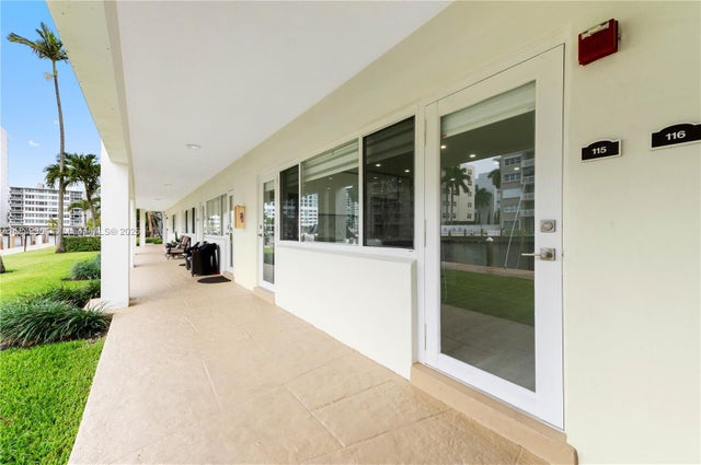2 of 35 - 2881 Ne 32nd St 115, Fort Lauderdale, FL