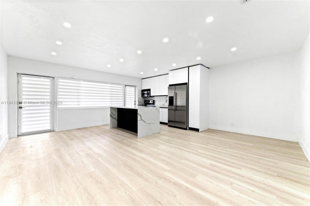 4 of 35 - 2881 Ne 32nd St 115, Fort Lauderdale, FL