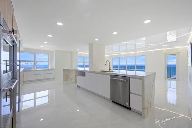 2 of 28 - 3410 Galt Ocean Dr Ph2n, Fort Lauderdale, FL