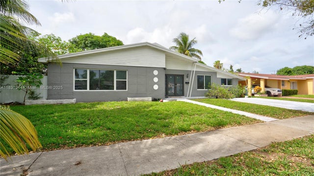 1 of 68 - 225 Ne 175th St, North Miami Beach, FL