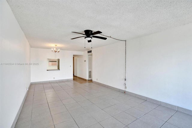 4 of 15 - 3251 Holiday Springs Blvd 401, Margate, FL