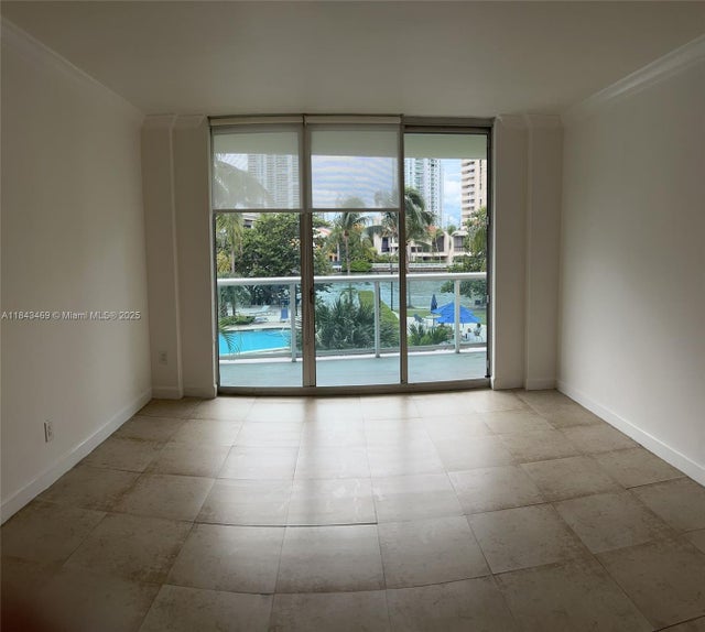 4 of 30 - 19390 Collins Ave 207, Sunny Isles Beach, FL