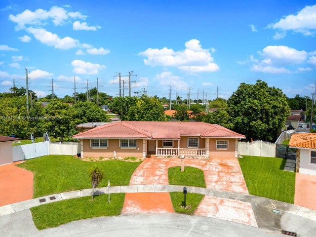 3 of 43 - 9433 Sw 17th St, Miami, FL
