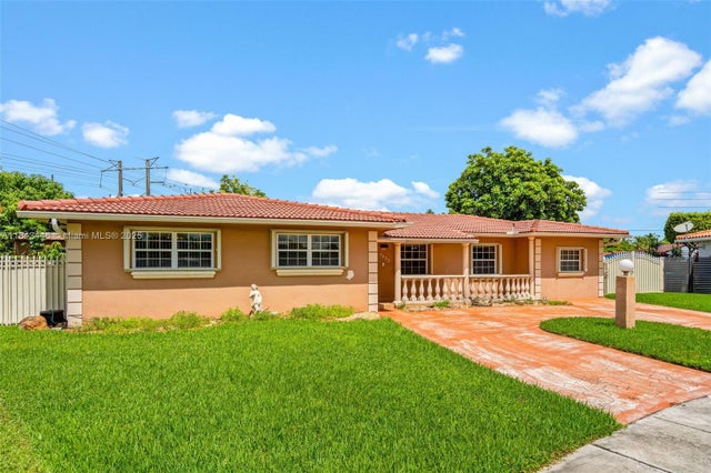 4 of 43 - 9433 Sw 17th St, Miami, FL