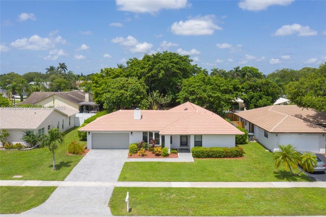 2 of 31 - 21553 Chipmunk Ln, Boca Raton, FL