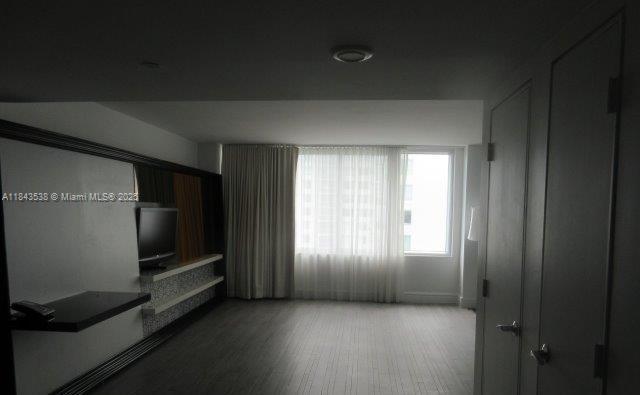 4 of 13 - 1100 West Ave 703, Miami Beach, FL