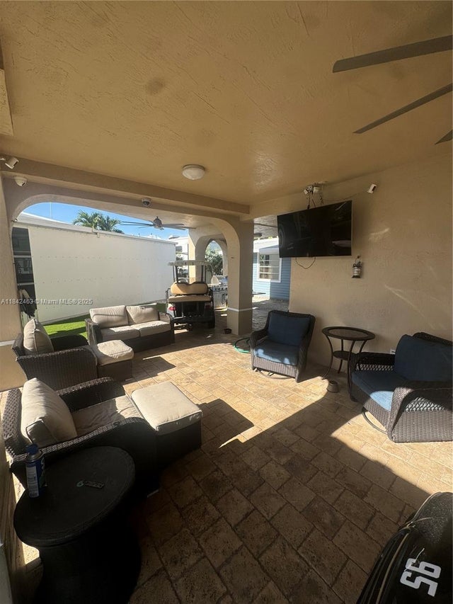 3 of 18 - 65821 Overseas Hwy, Long Key, FL