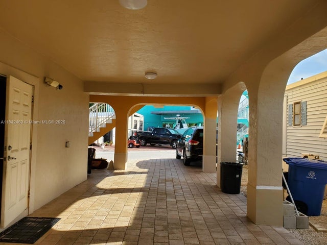4 of 18 - 65821 Overseas Hwy, Long Key, FL