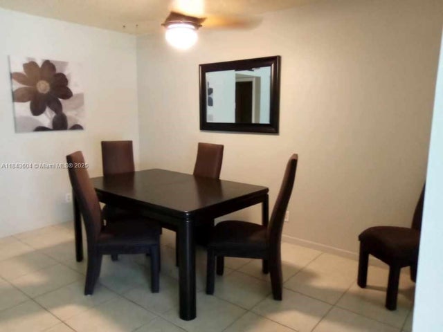 4 of 12 - 1050 North Dr B, Delray Beach, FL