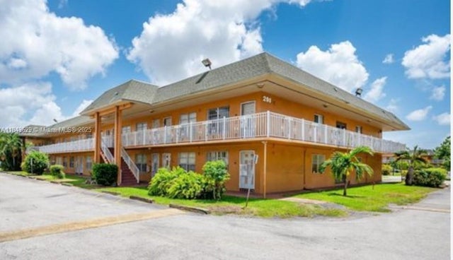 1 of 14 - 271 Nw 177th St B-205, Miami Gardens, FL