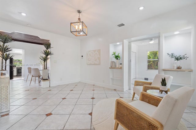 5 of 26 - 1100 Ne 17th Ter, Fort Lauderdale, FL