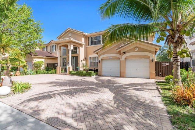 4 of 38 - 12355 Sw 124th Ter, Miami, FL