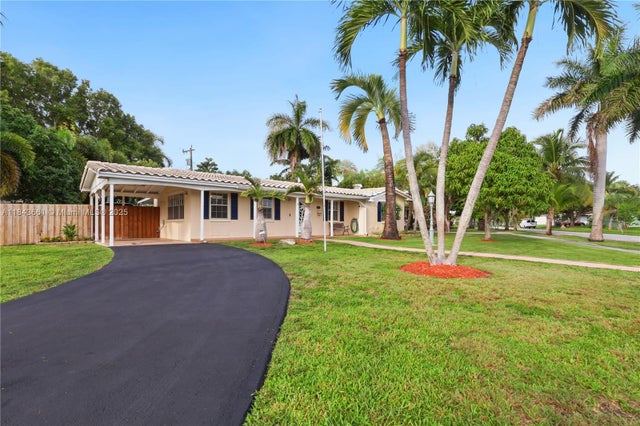 2 of 24 - 9455 Sw 181st St, Palmetto Bay, FL