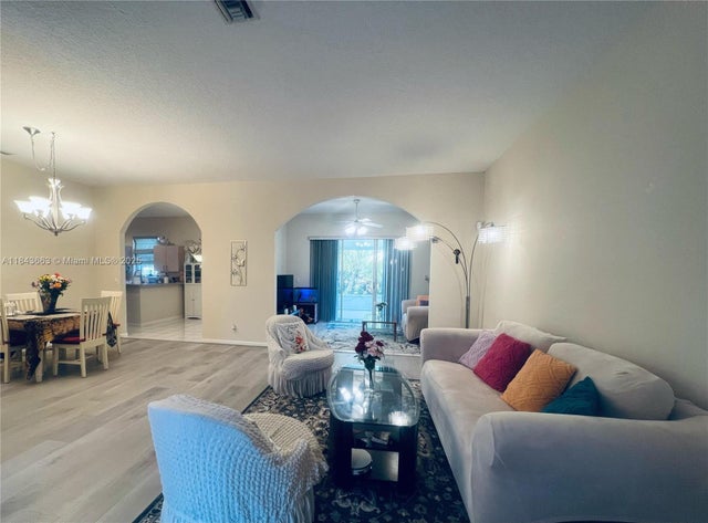 5 of 14 - 3746 Spring Crest Ct, Lake Worth, FL