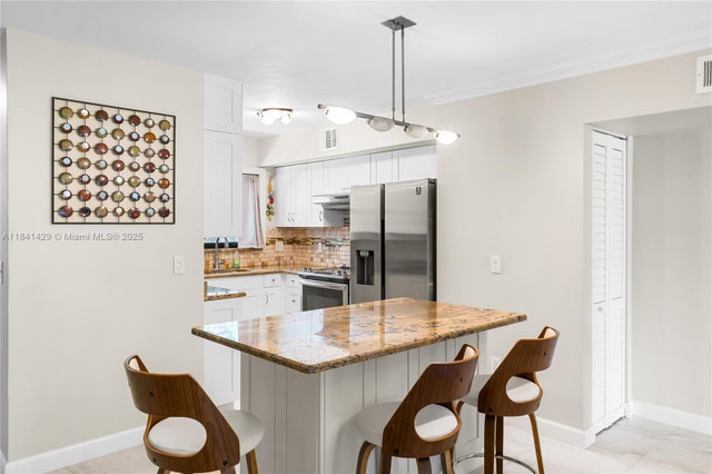 2 of 48 - 2159 N 14th Ave, Hollywood, FL