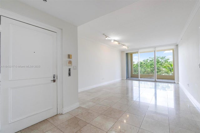 5 of 41 - 703 Crandon Blvd 403, Key Biscayne, FL