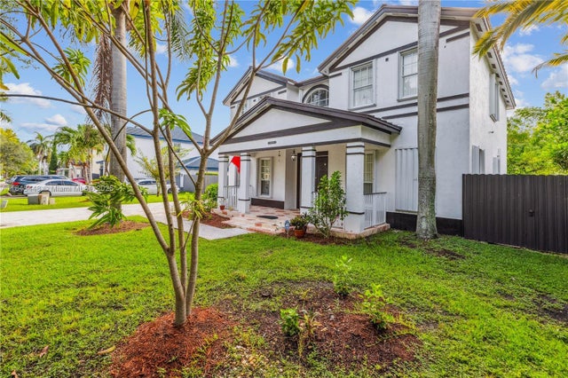 3 of 39 - 20235 Sw 129th Ave, Miami, FL