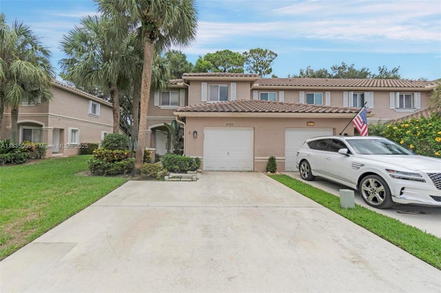 2 of 53 - 4723 Pinemore Ln, Lake Worth, FL