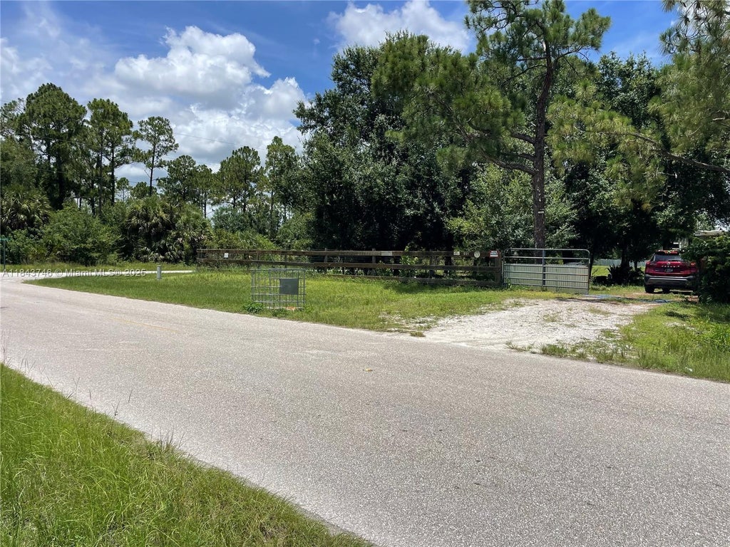 551 Ave Del Sur, Clewiston